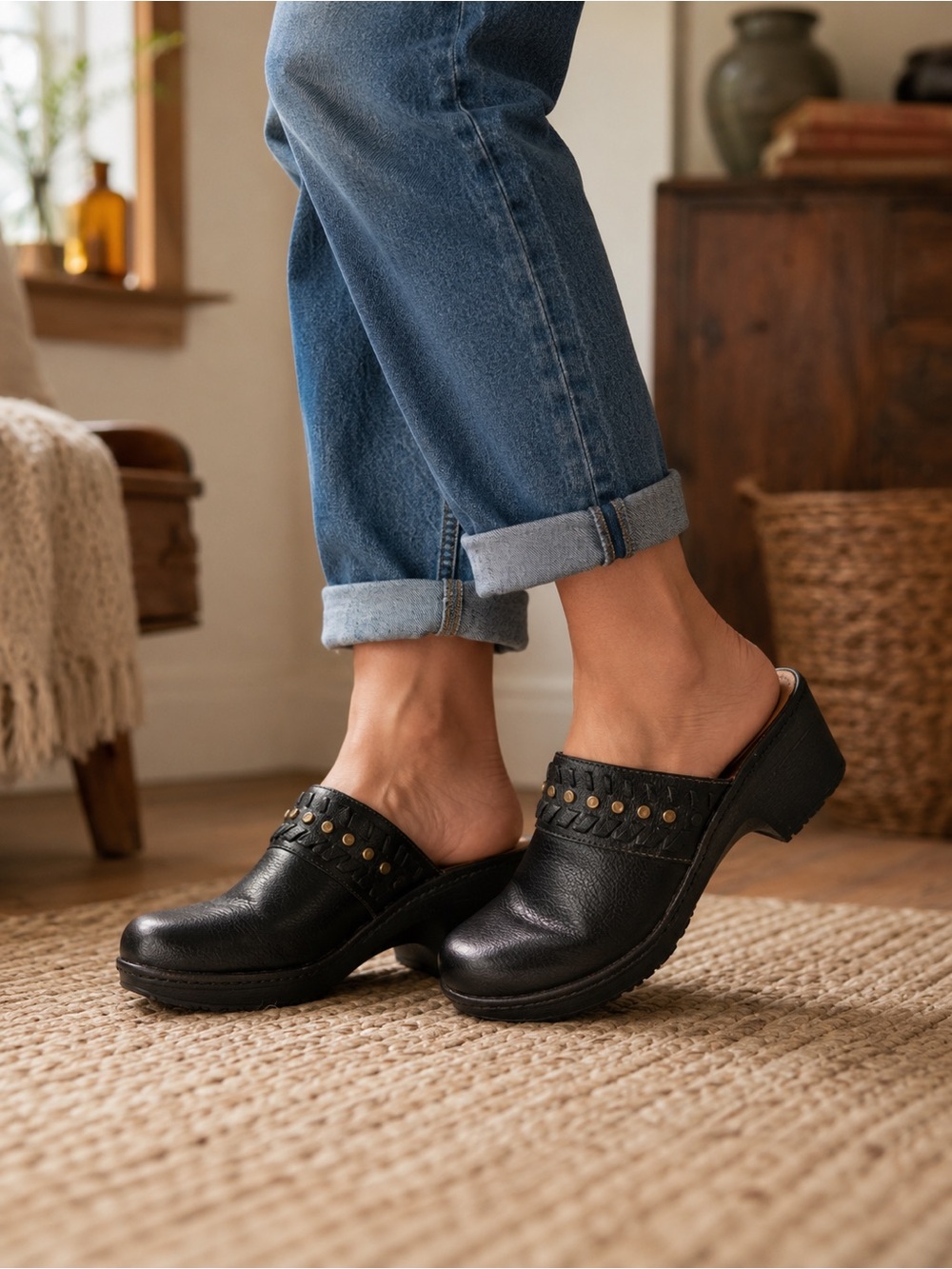 Croft & Barrow Ortholite Black Studded Comfort Clogs  Boho Slip On Mules 8.5